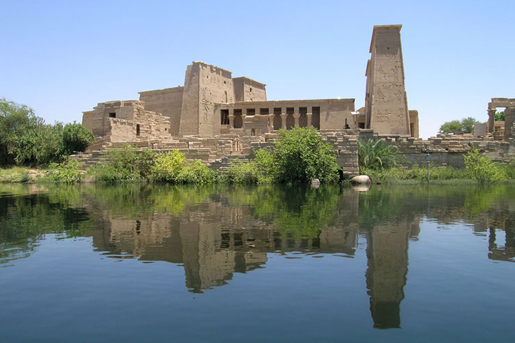 the temple of edfu luxor egypt